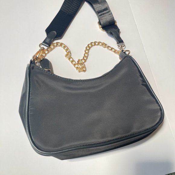 Ardene Small Crossbody Black and Gold Purse with Optional Chain Detail - Picture 2 of 6